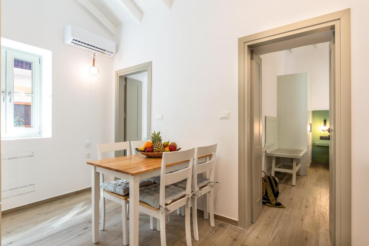 Suite Christina Σύμη Εξωτερικό φωτογραφία